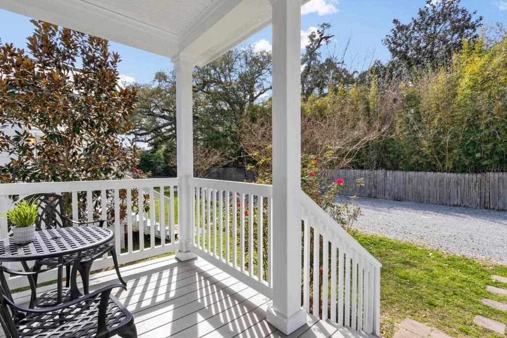 Best Cottage In Ocean Springs- Golf Cart Included!!! 외부 사진